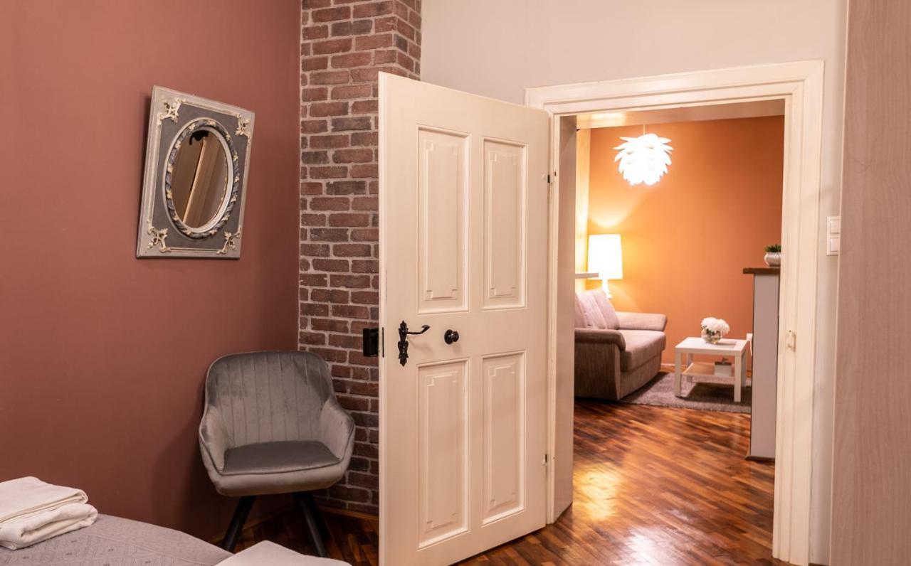 Moldos Haus Apartment Сибиу Екстериор снимка