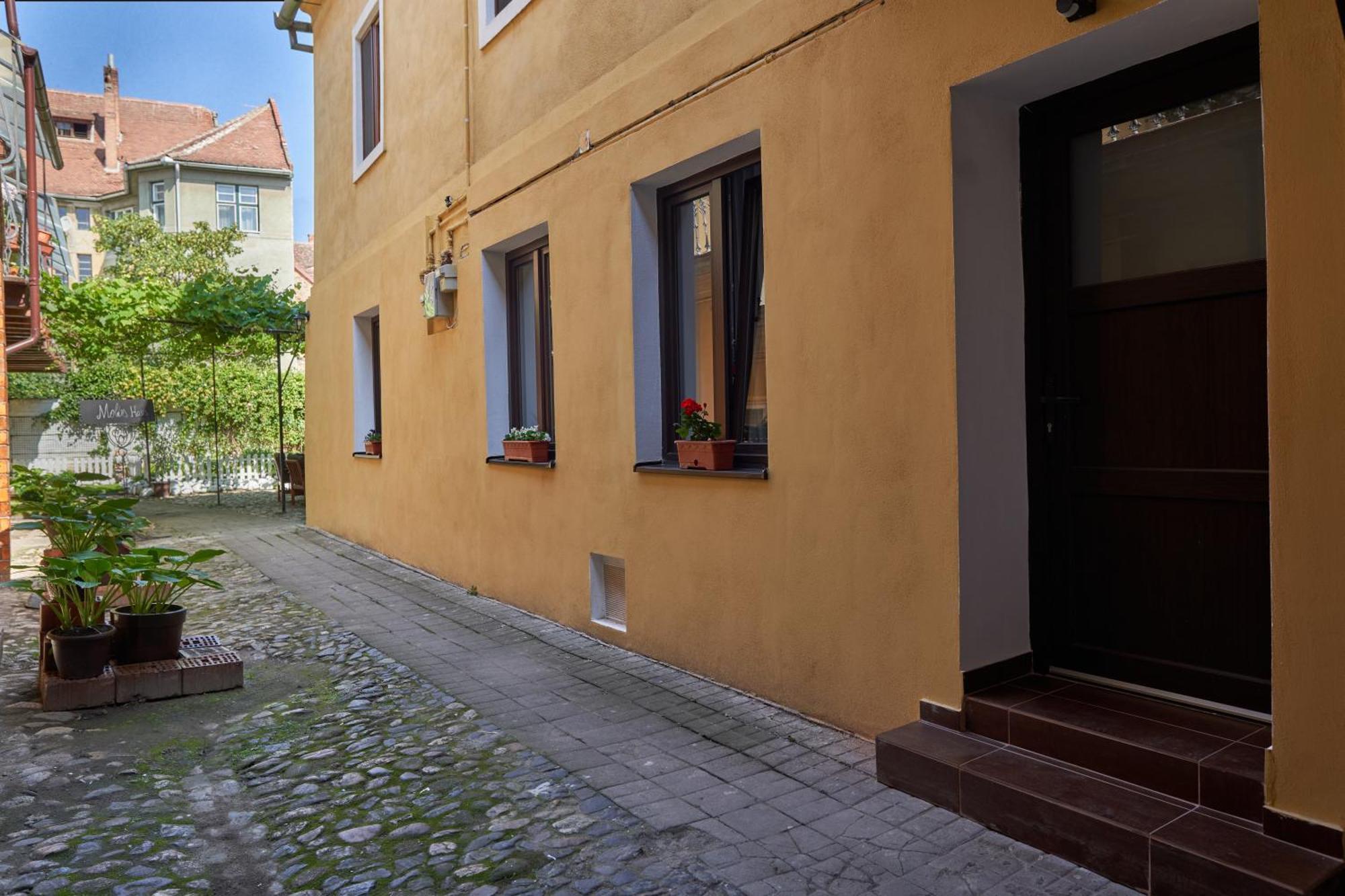 Moldos Haus Apartment Сибиу Екстериор снимка